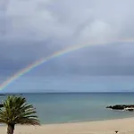 Seaside Cottage, Sleeps 4, A Minutes Walk From The Beach!