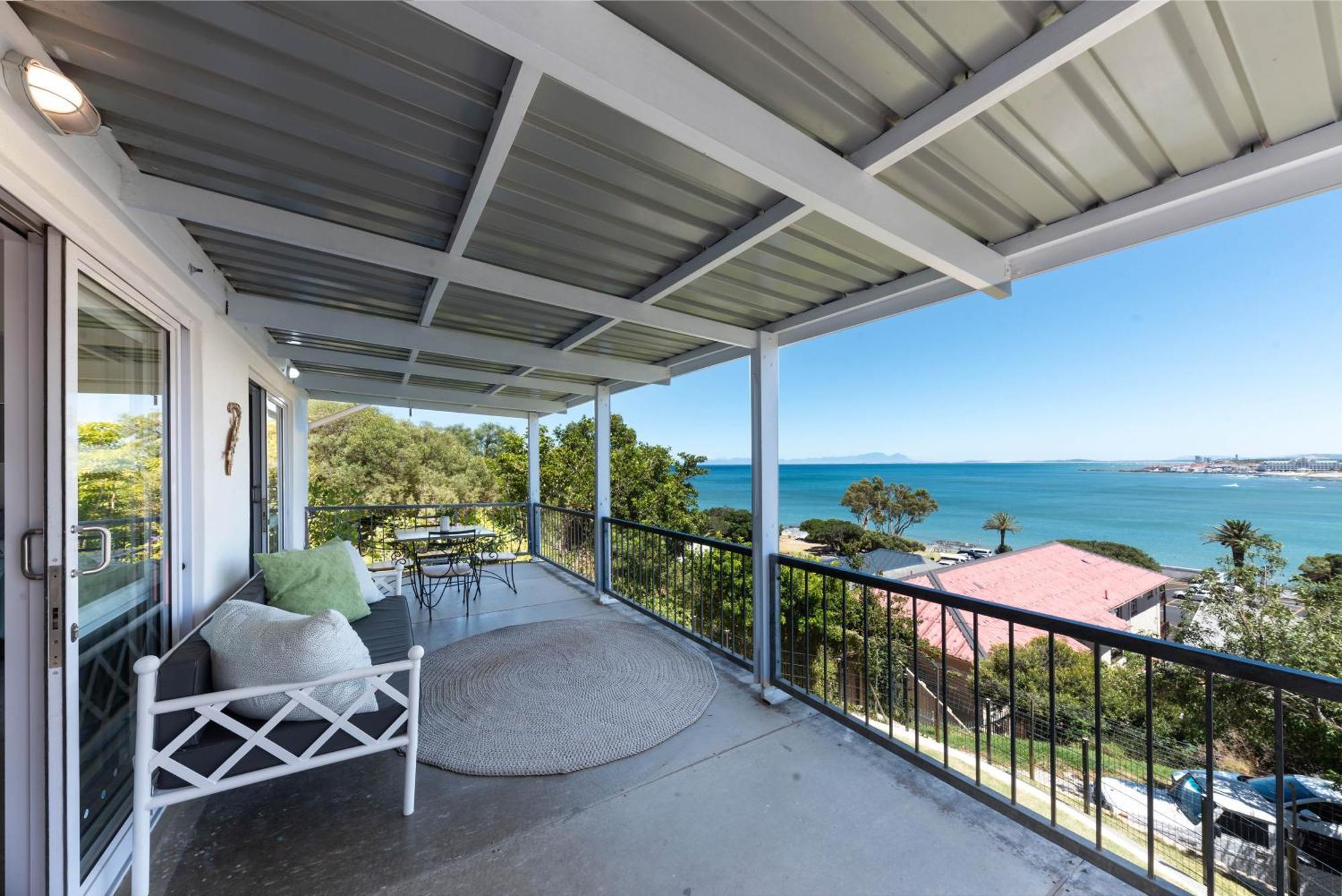 Seaside Cottage, Sleeps 4, A Minutes Walk From The Beach! Le Cap